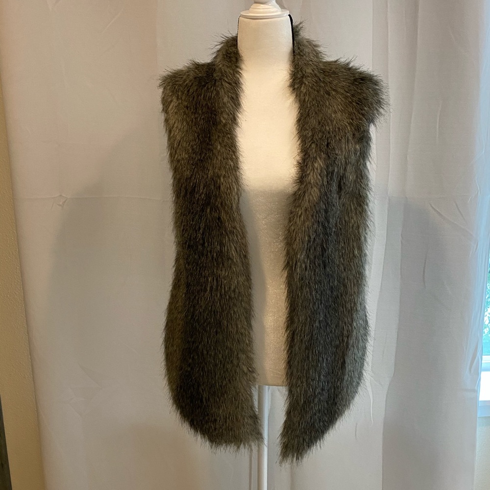 Faux fur vest!